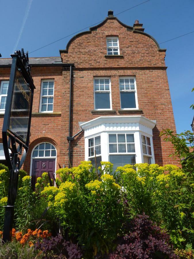 Aldersyde Bed & Breakfast Robin Hood's Bay Bagian luar foto